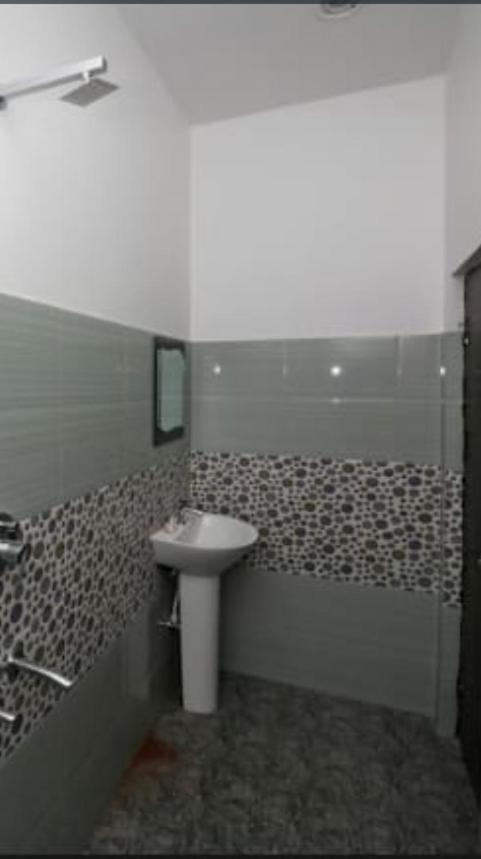 Mannat Rooms Prayagraj Esterno foto
